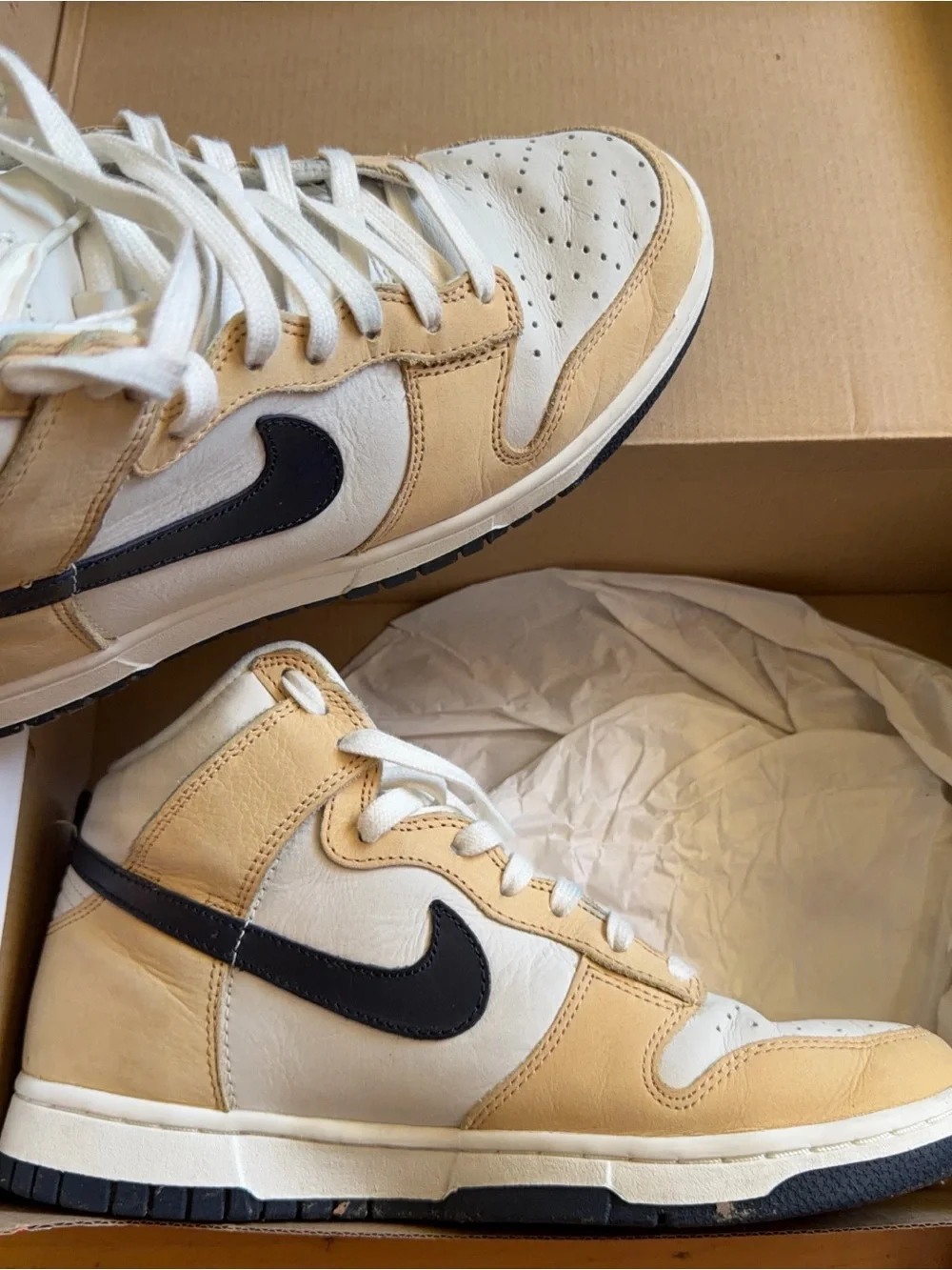 Nike Dunk High Sail Tan Black Men’s 6.5 Women’s 8 DX2044-101 Leather Sneakers